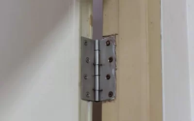 Guía Definitiva para Reparar Puertas de Madera en Casa
